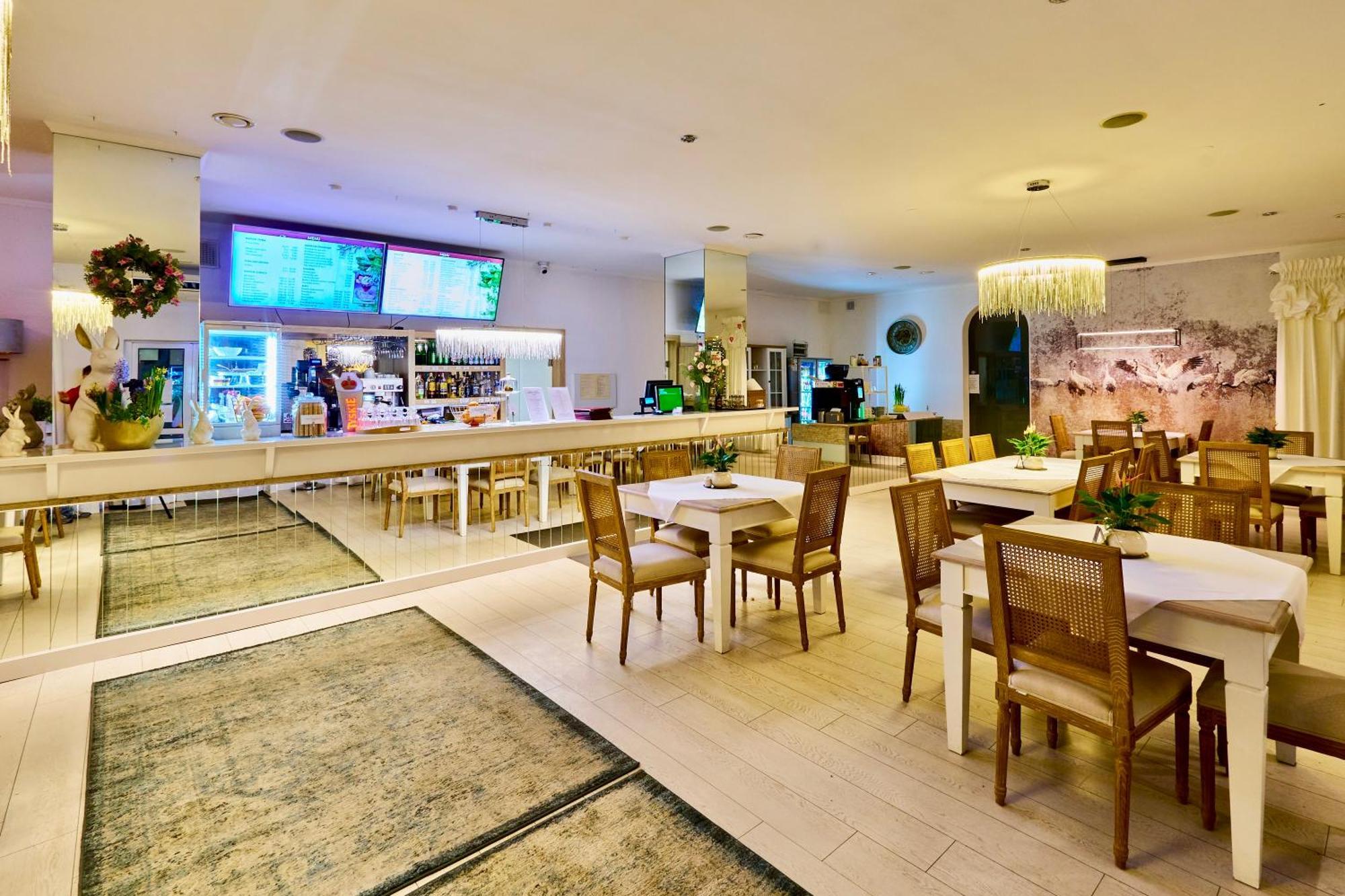 Restauracja Joanna Hotel Kluczbork Luaran gambar
